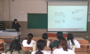 【文学】举办“名著导读之《玛兰公主》”活动